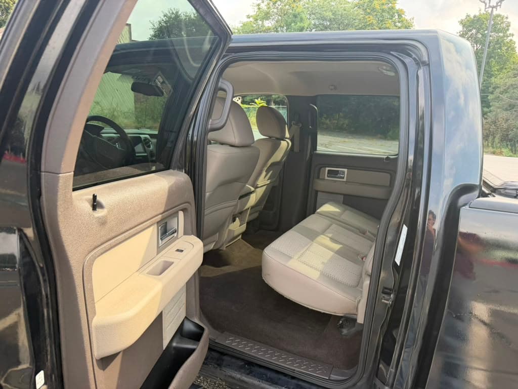 2009 Ford F-150 XLT — 4