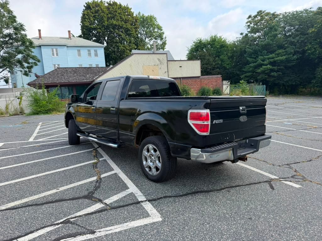 2009 Ford F-150 XLT — 7