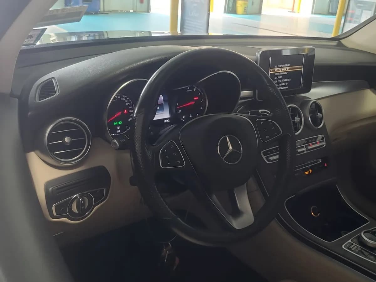 2019 Mercedes-Benz GLC 300 — 6