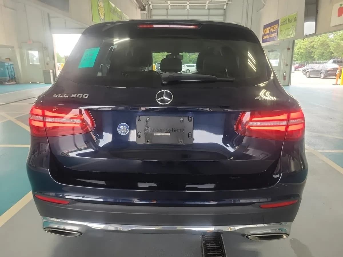 2019 Mercedes-Benz GLC 300 — 7