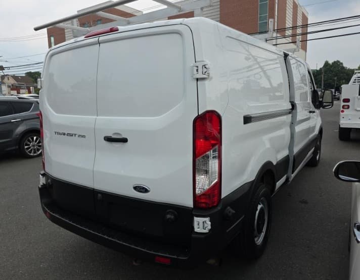 2020 Ford Transit 250 Low Roof — 2