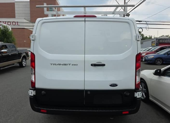 2020 Ford Transit 250 Low Roof — 9