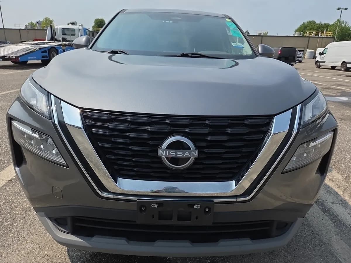 2022 Nissan Rogue SV — 5