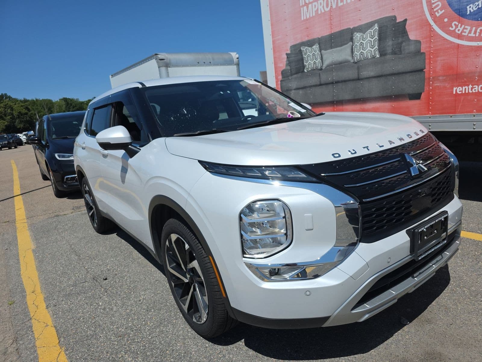 2024 Mitsubishi Outlander SE — 4