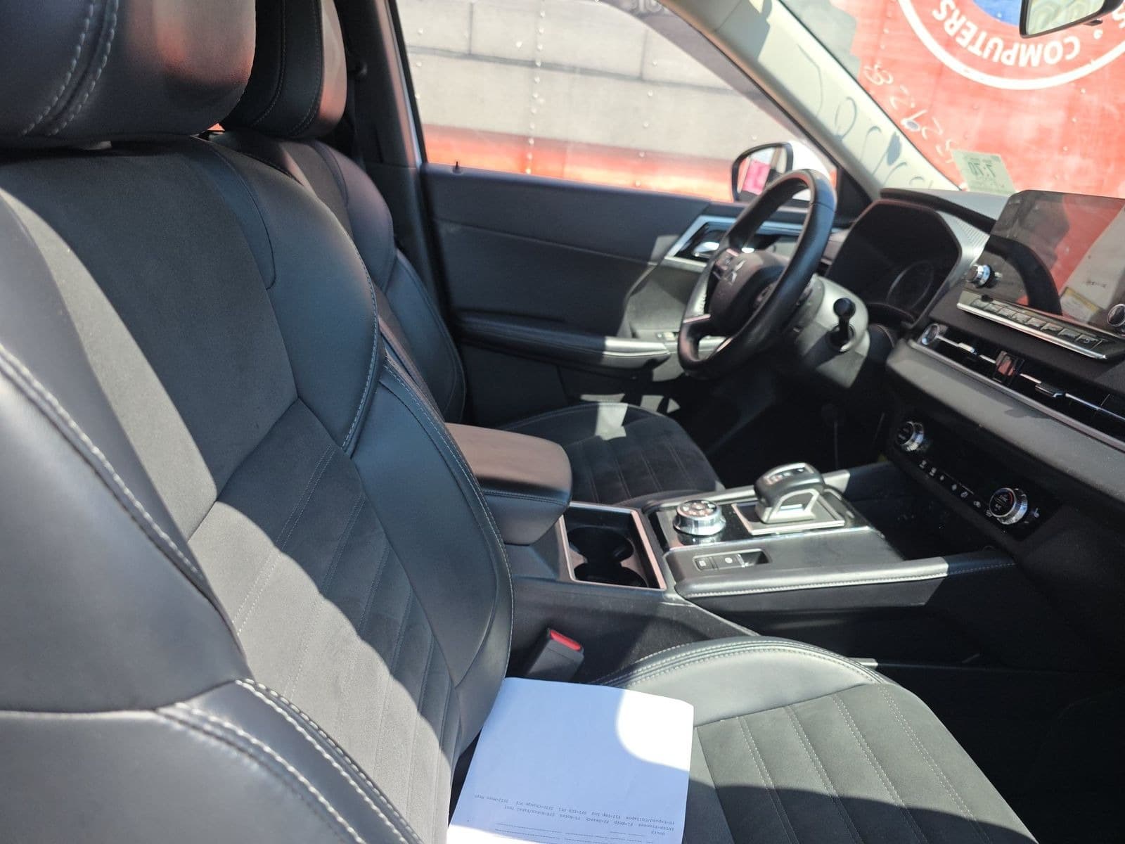 2024 Mitsubishi Outlander SE — 6